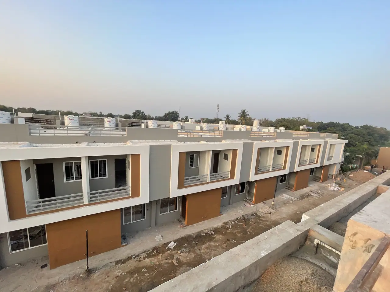 Shreeji Vandan row houses with finished façades